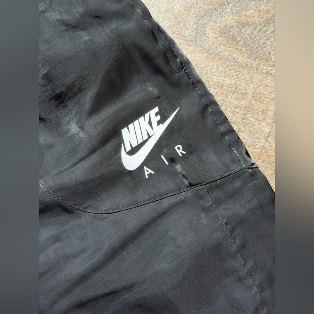 Nike NSW Air Sheen Pant in Black - Picture 3 of 8